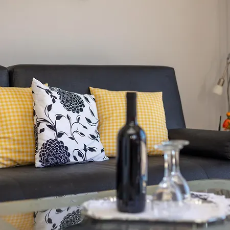 Apartment Noel S Terasom I Parkingom Sumartin